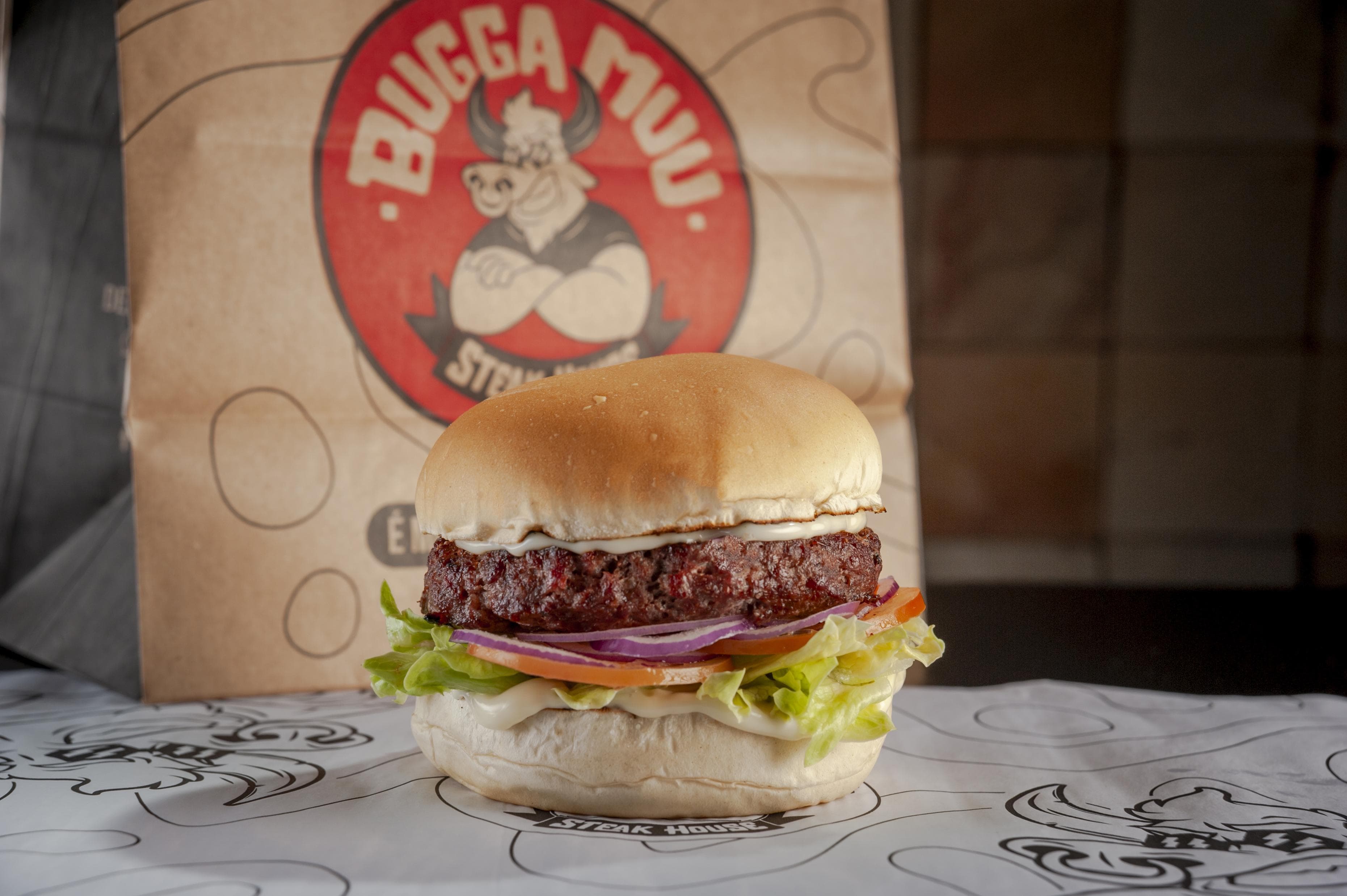 Hambúrguer suculento da Bugga Muu